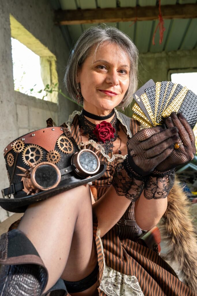 SteamPunk dans une maison abandonnée