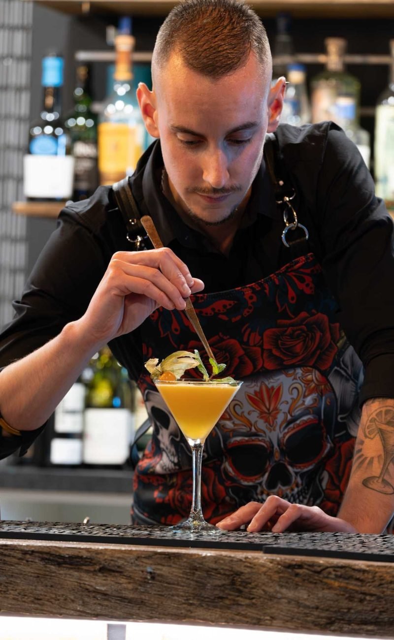 Reportage dans un bar à Cocktails